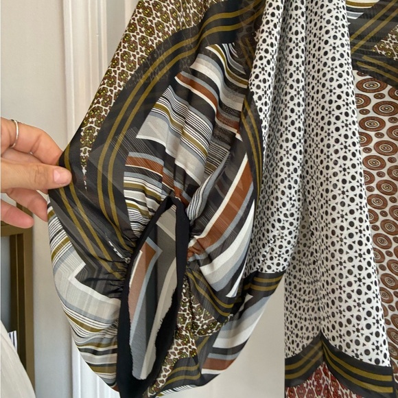 Joseph Ribkoff mixed pattern print sheer blouse size 12 - Picture 4 of 5